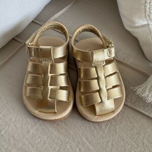 2 pairs Wonder Nation Gold and White